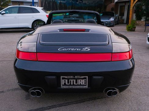 Used 2004 Porsche 911 Carrera 4S image 5
