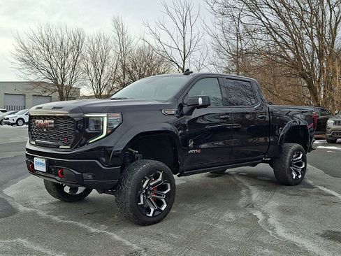 Used 2023 GMC Sierra 1500 AT4 w/ AT4 Premium Package image 3