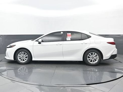 New 2026 Toyota Camry LE FWD image 20