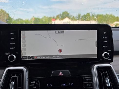 Certified 2023 Kia Sorento S w/ Panoramic Sunroof Package AWD/4WD image 4
