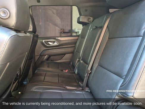 Used 2024 Chevrolet Tahoe LS RWD image 12