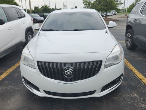 Used 2016 Buick Regal Premium FWD image 2