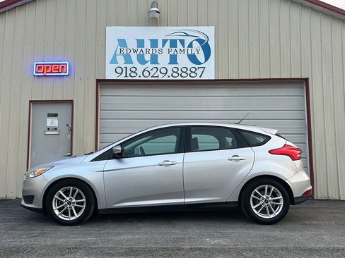 Used 2015 Ford Focus SE image 13