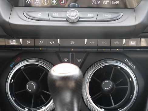 Used 2022 Chevrolet Camaro LT w/ Technology Package image 19