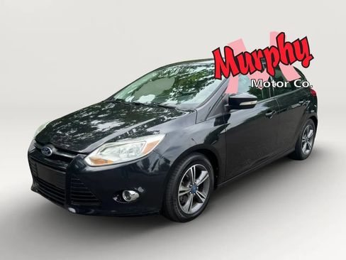Used 2014 Ford Focus SE w/ SE Sport Package FWD image 5
