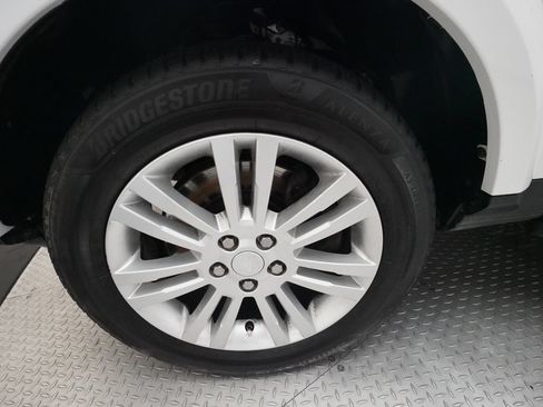Used 2015 Land Rover LR4 HSE LUX AWD/4WD image 28