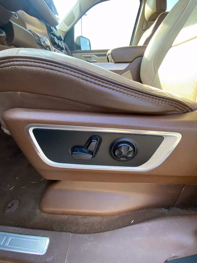 Used 2020 RAM 1500 Laramie RWD image 28