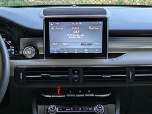 Used 2022 Lincoln Corsair FWD w/ Premium Package image 22