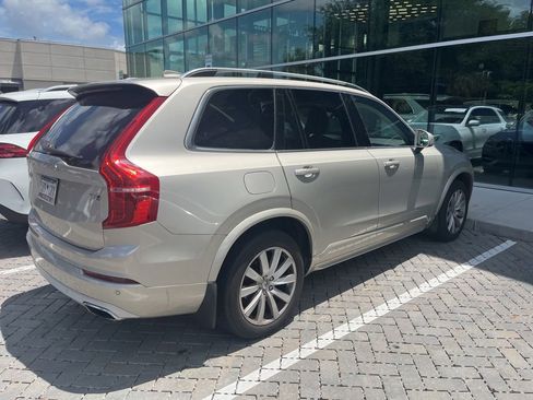 Used 2016 Volvo XC90 T6 Momentum AWD/4WD image 5