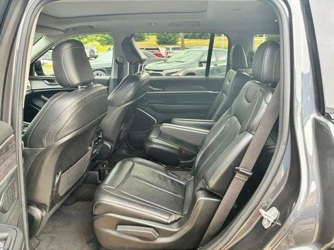 Used 2022 Jeep Grand Cherokee L Limited AWD/4WD image 11