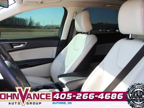 Used 2022 Ford Edge Titanium image 26