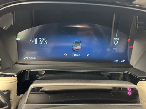 Certified 2025 Lincoln Corsair Reserve w/ Equipment Group 202A image 16