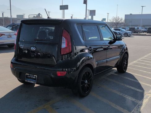 Used 2013 Kia Soul + w/ Audio Pkg image 5