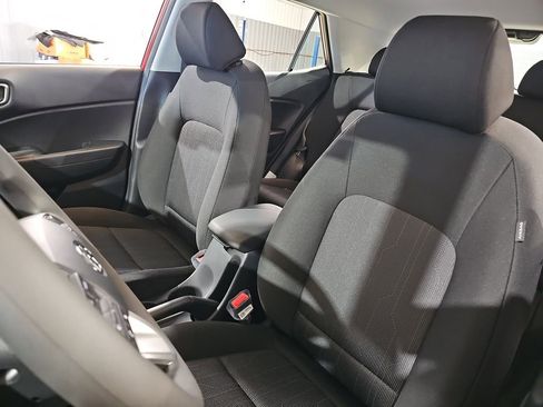 New 2026 Hyundai Venue SE image 14