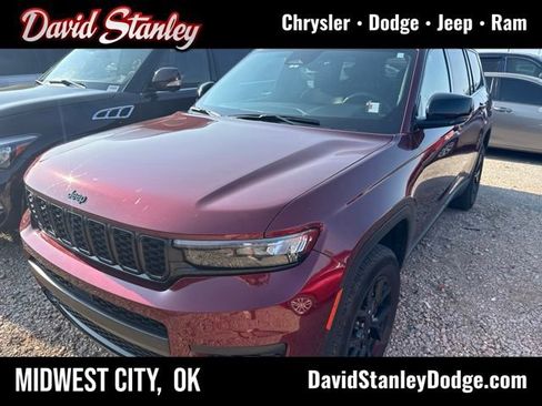 Used 2024 Jeep Grand Cherokee L Laredo AWD/4WD image 1