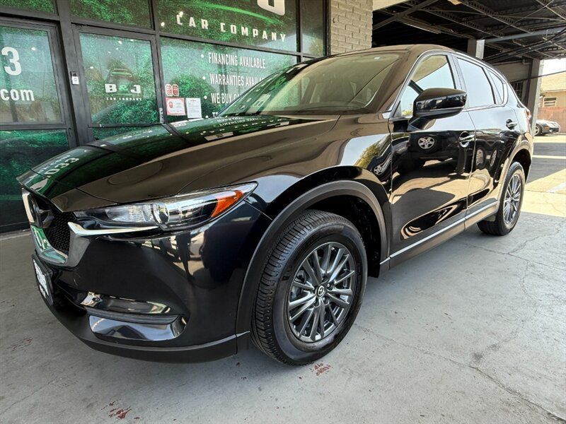 Used 2019 MAZDA CX-5 Touring FWD image 1