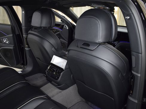 New 2026 Bentley Flying Spur Plug-In Hybrid image 21