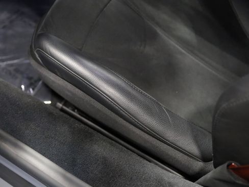 Used 2021 Aston Martin V8 Vantage Coupe RWD image 15