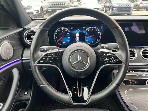 Used 2023 Mercedes-Benz E 350 4MATIC Sedan image 34