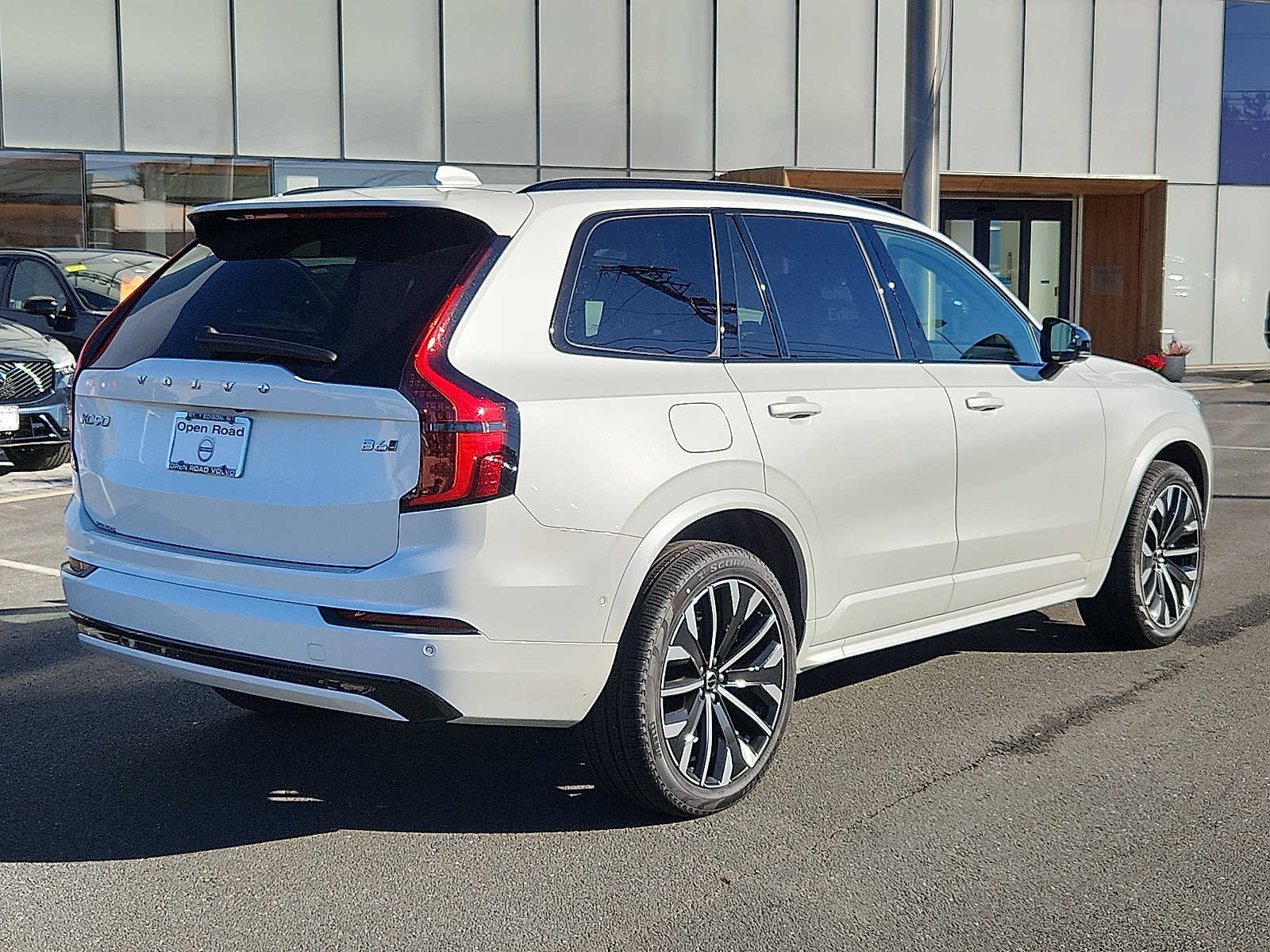 Used 2027 Volvo XC90 B6 Ultra AWD/4WD image 6