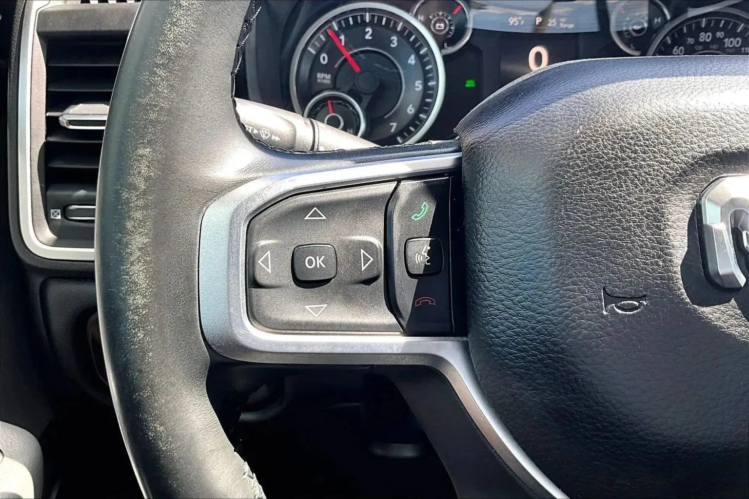 Used 2019 RAM 1500 Big Horn AWD/4WD image 19