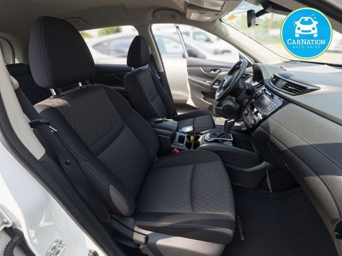 Used 2020 Nissan Rogue SV AWD/4WD image 6