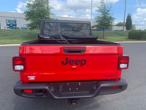 Used 2020 Jeep Gladiator Sport w/ Quick Order Package 23S AWD/4WD image 9