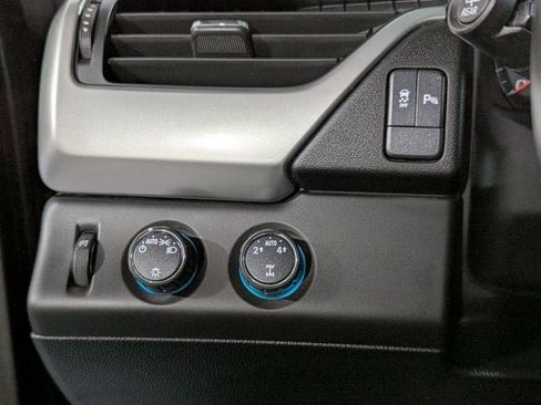 Used 2015 Chevrolet Tahoe LS image 35