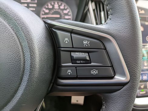 Used 2025 Subaru Outback Premium AWD/4WD image 24