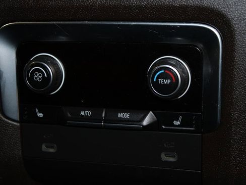 Used 2021 Chevrolet Tahoe Z71 w/ Z71 Off-Road Package image 34