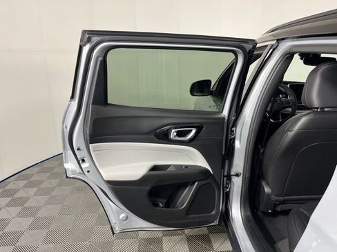 Used 2026 Jeep Compass Limited image 37