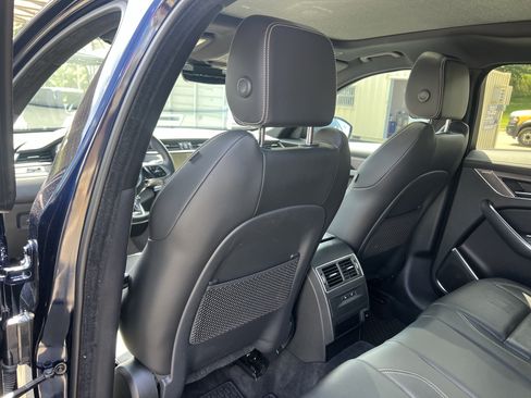 Certified 2023 Jaguar F-PACE R-Dynamic S AWD/4WD image 34