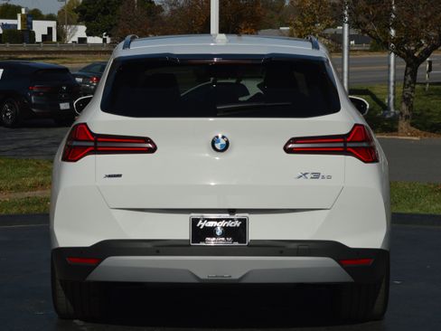 Used 2026 BMW X3 xDrive30 w/ Premium Package image 10