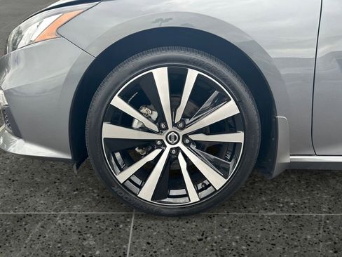 Used 2021 Nissan Altima 2.5 SR w/ SR Premium Package AWD/4WD image 5