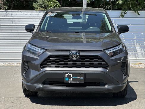 Used 2024 Toyota RAV4 LE AWD/4WD image 7