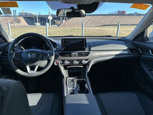 Used 2021 Honda Accord Hybrid image 29