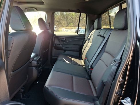 New 2026 Honda Ridgeline Black Edition image 10