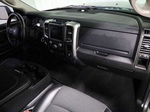Used 2018 RAM 2500 Big Horn w/ Sport Appearance Group image 6