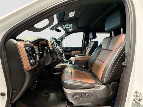 Used 2021 Chevrolet Silverado 2500 High Country image 19