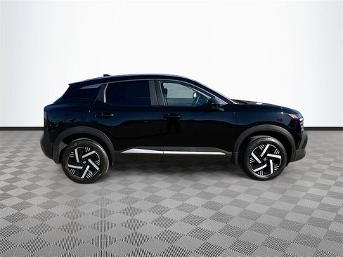 New 2026 Nissan Kicks SV image 8