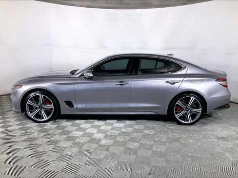 Used 2024 Genesis G70 3.3T Advanced RWD image 2