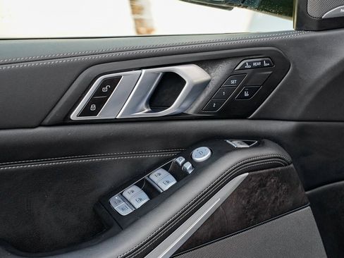 Used 2023 BMW X7 xDrive40i w/ M Sport Package image 10