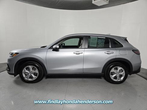 Certified 2024 Honda HR-V LX image 3