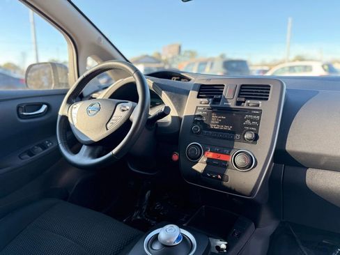 Used 2015 Nissan Leaf S w/ Charge Package image 35