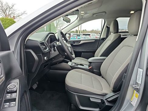 Used 2022 Ford Escape SE w/ Cold Weather Package AWD/4WD image 15
