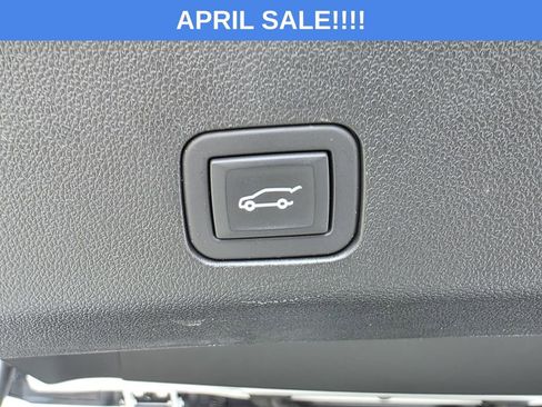 Used 2024 Chevrolet Suburban RST image 15