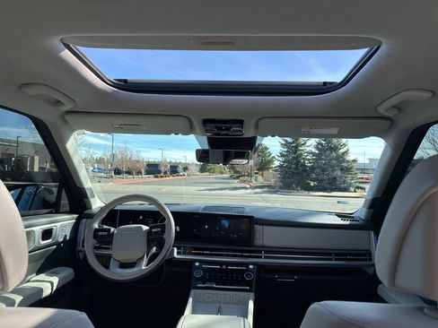 Used 2025 Hyundai Santa Fe Calligraphy image 32