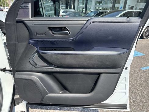 Used 2026 INFINITI QX80 4WD image 14