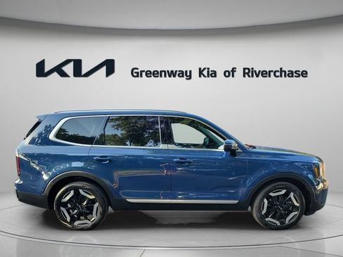 Used 2023 Kia Telluride EX FWD image 7
