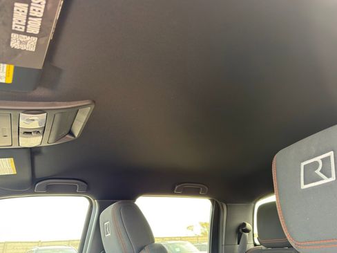 New 2026 Nissan Frontier PRO-4X w/ Pro-4x Convenience Package image 18